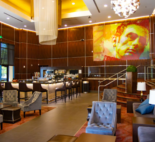 The bar at the luxe at palladio